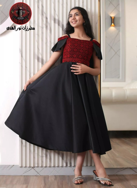 Girl Embroidered Dress Jordanian-Palestinian Maxi traditional ٍSatin BlGirl Embroidered Dress Jordanian-Palestinian Maxi traditional ٍSatin Black Hennaack Henna